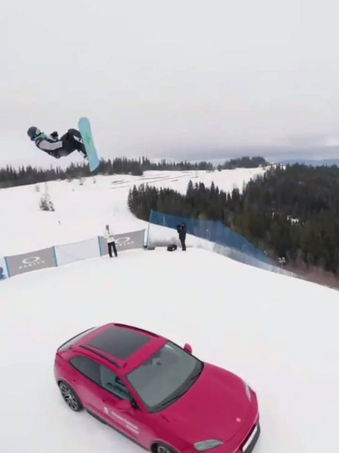 Podgląd filmu snowboard freestyle 1